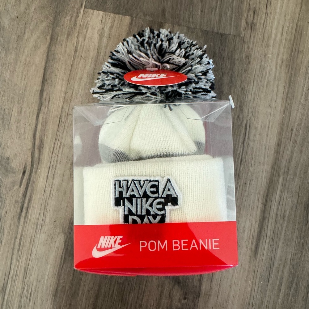 NWT🖤 Nike Have A Nice Day Child Beanie